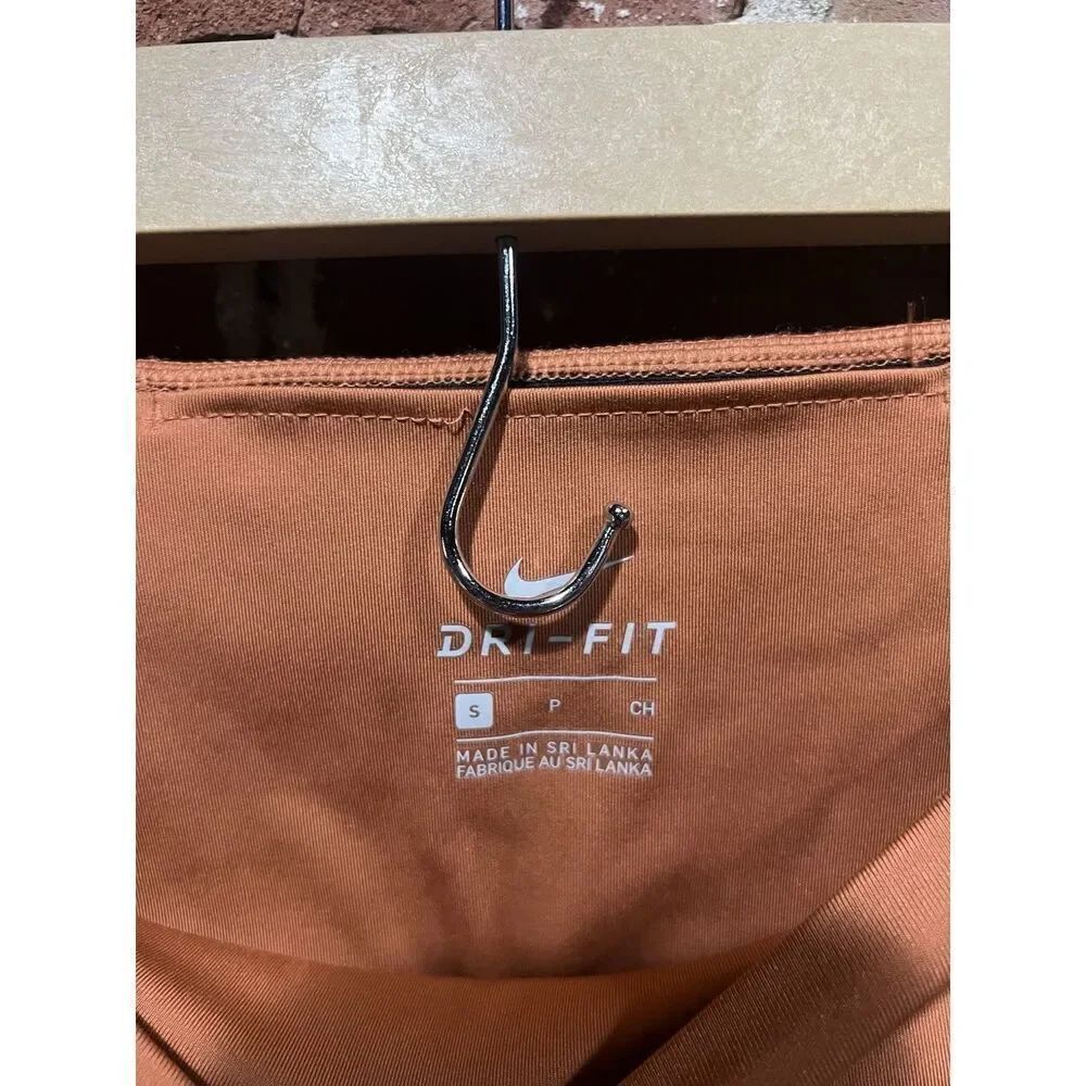 Nike Womens Orange Cropped Pull On Athletic Leggings Size Small Dri-Fit - Picture 3 of 3